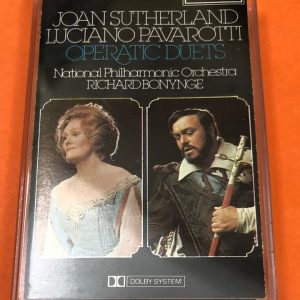 BĂNG CASSETTE - JOAN SUTHERLAND LUCIANO PAVAROTTI - OPERATIC DUETS Nhạc trưởng RICHARD BONYNGE