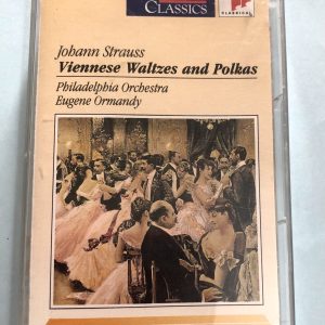 BĂNG CASSETTE - STRAUSS - VIENNESE WALTZES AND POLKA