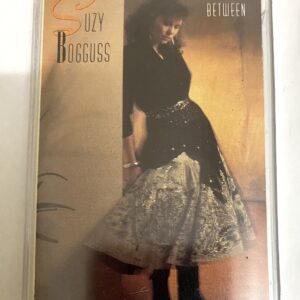 BĂNG CASSETTE - SUZY BOGGUSS - SOMEWHERE BETWEEN  Country