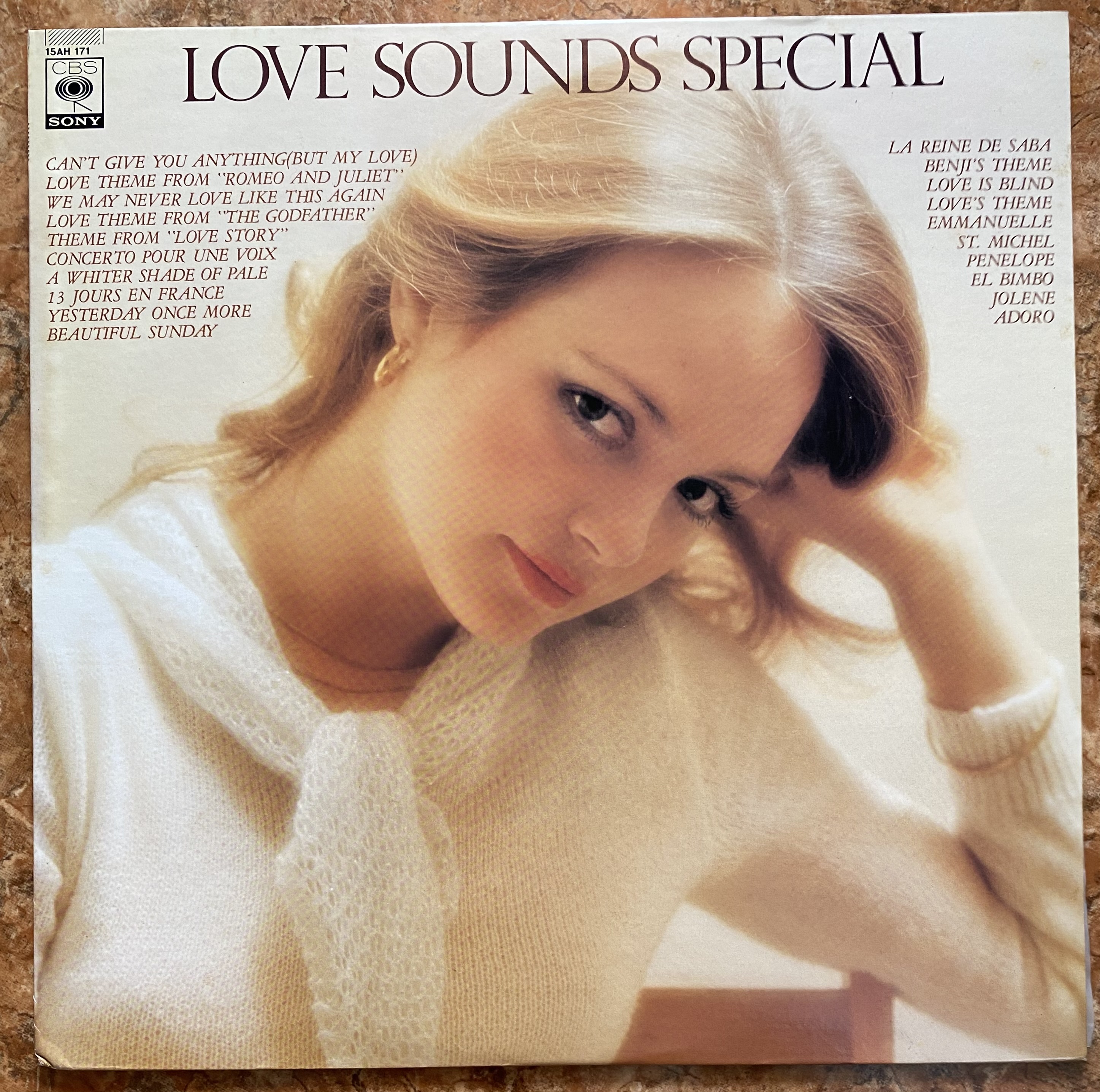 ĐĨA THAN - Love Sounds Special