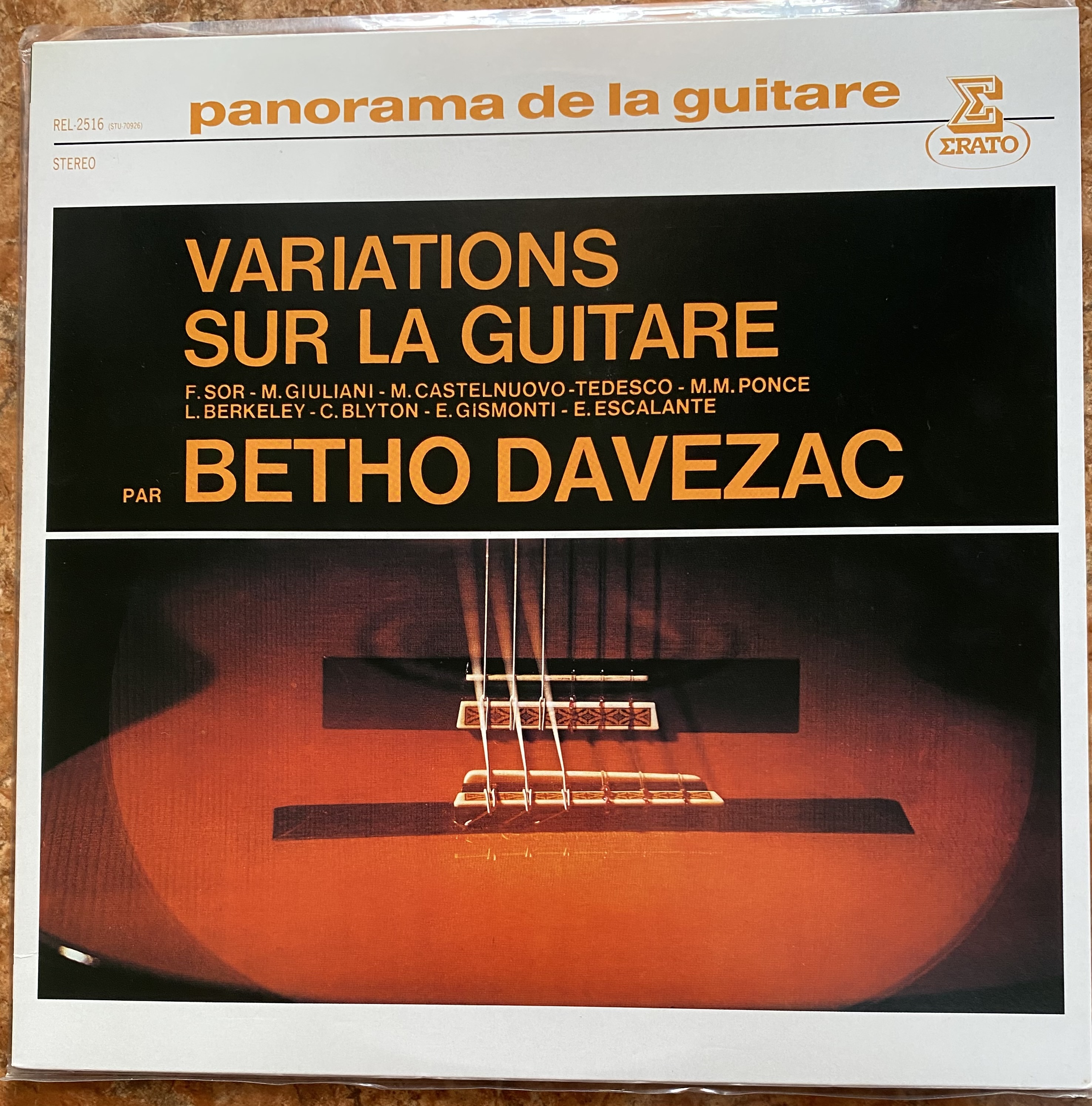 ĐĨA THAN - Panorama de la Guitare: Variations sur la Guitare  Guitarist Betho Davezac