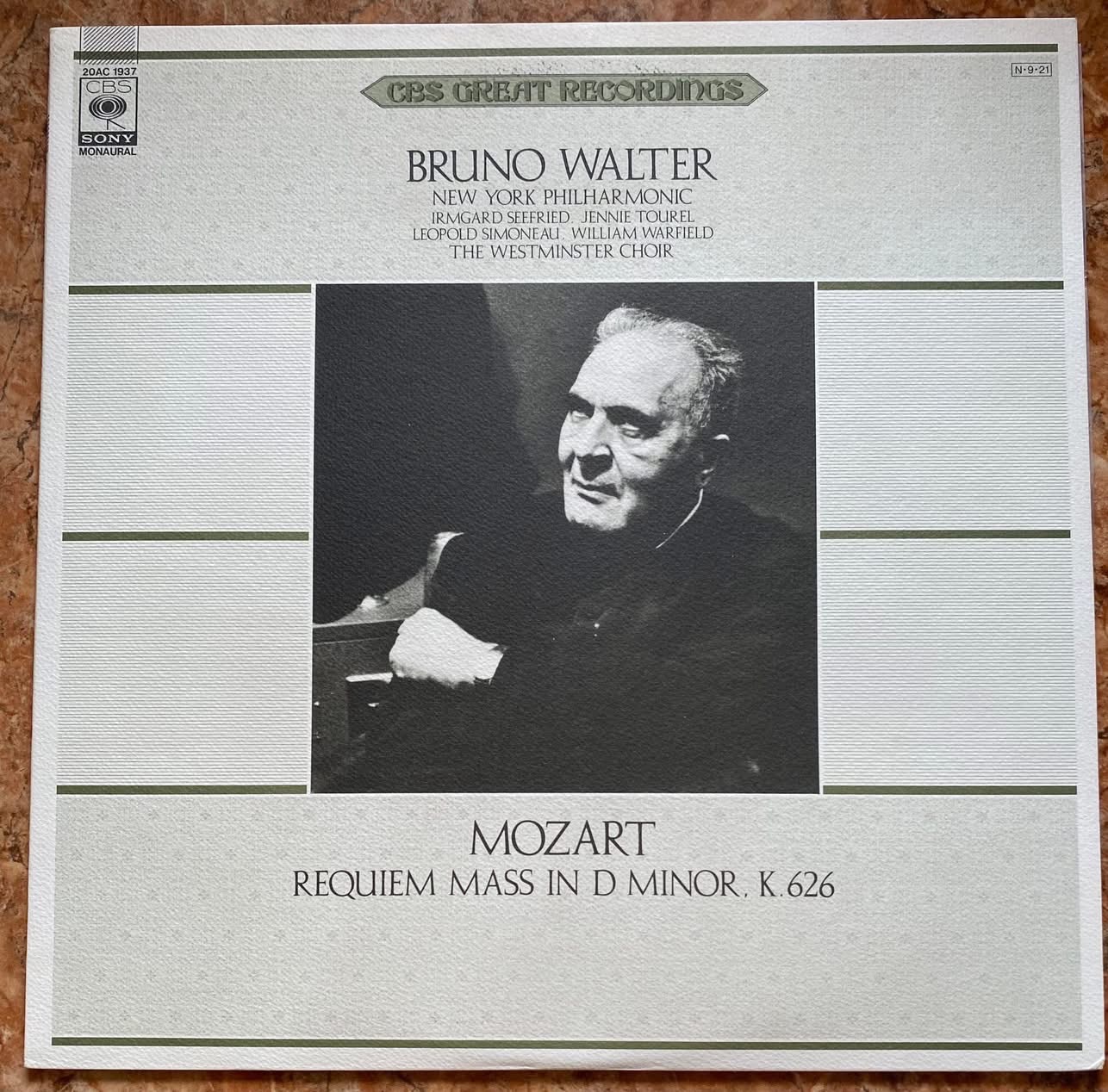 ĐĨA THAN - MOZART - Requiem Mass in D Minor, K.626  Nhạc trưởng Bruno Walter Dàn nhạc New York Philharmonic